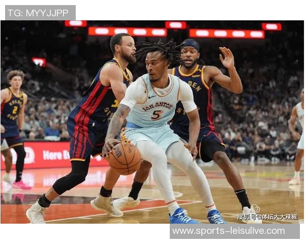 科尔强调持球人防守期待穆迪波杰库明加梅尔顿在赛季中的出色表现 科尔强调持球人防守期待穆迪波杰库明加梅尔顿在赛季中的出色表现