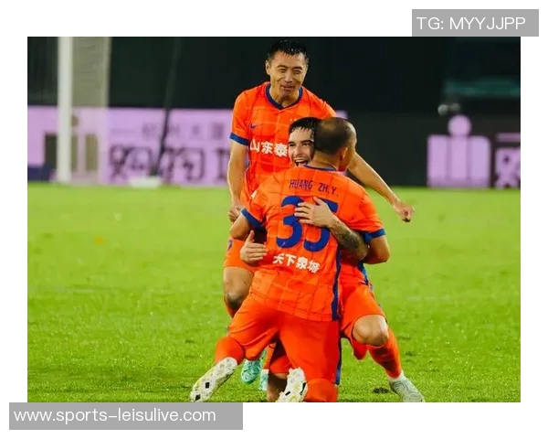 光速扳平瞬间浙江队洛佩斯失误助攻卡列洛进球战平泰山 光速扳平瞬间浙江队洛佩斯失误助攻卡列洛进球战平泰山