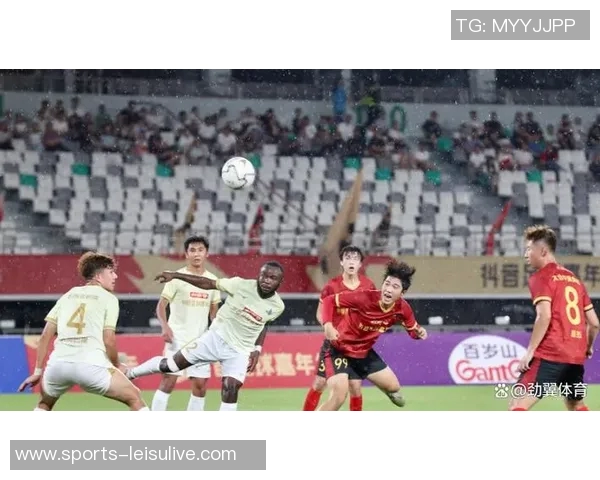 苏超半决赛精彩对决即将上演南京对战泰州南通迎战无锡期待精彩表现 苏超半决赛精彩对决即将上演南京对战泰州南通迎战无锡期待精彩表现