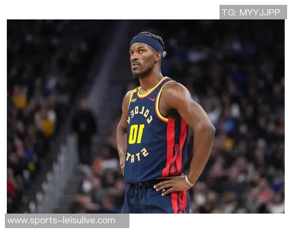 巴特勒半场表现出色轻松斩获9分4篮板2助攻展现实力