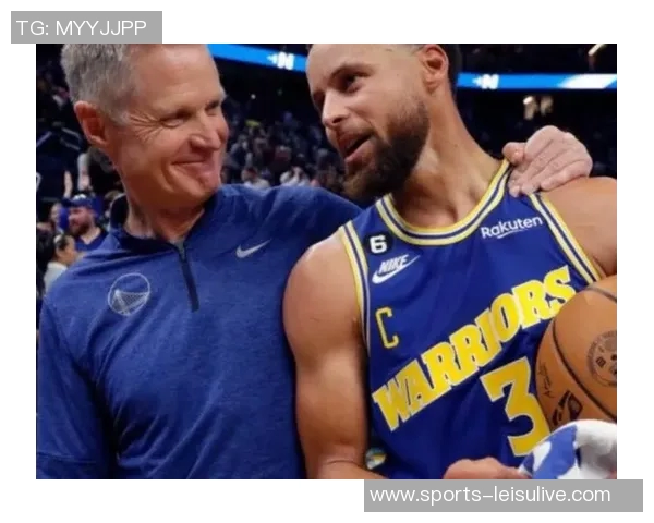 科尔透露库里每日坚持一小时拉伸与力量训练保持最佳状态