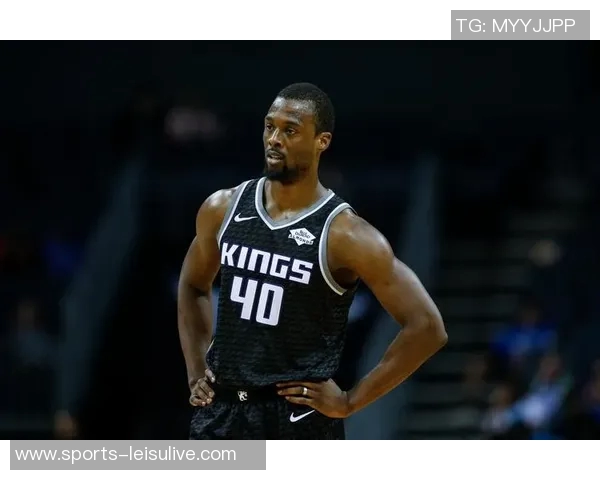 斯潘塞琼斯砍下生涯新高28分三分球表现出色但球队仍遭遇失利 斯潘塞琼斯砍下生涯新高28分三分球表现出色但球队仍遭遇失利