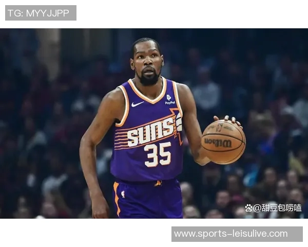 火箭队出征四连客战太阳勇士爵士两场登机照中未见杜兰特身影 火箭队出征四连客战太阳勇士爵士两场登机照中未见杜兰特身影