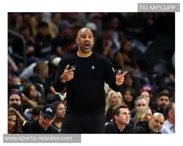 凯尔特人客场背靠背对决火箭杰伦布朗因伤缺阵影响球队表现